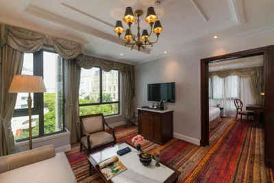 Executive Suite — The Lapis Hotel